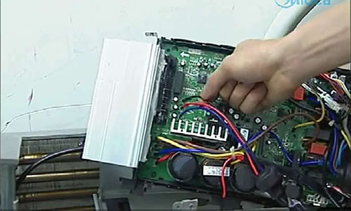 裕安美的空调电话是多少